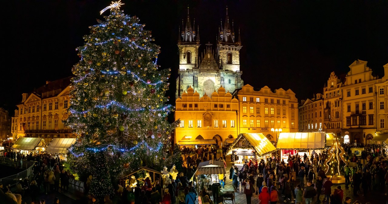 Polacy uwielbiają odwiedzać Pragę w okresie okołoświątecznym. /123RF/PICSEL