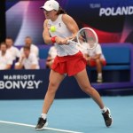 Polacy w finale United Cup! Pewna wygrana Hurkacza, Świątek ogrywa z Rybakinę