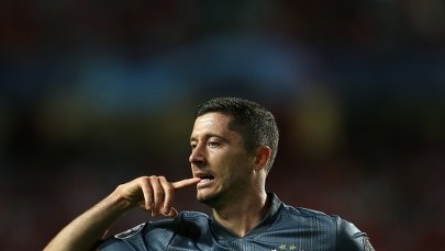 Polacy w LM: Gol "Lewego". Szczęsny obronił karnego