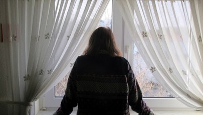 Polacy w pułapce samotności. Alarmujące wyniki badań