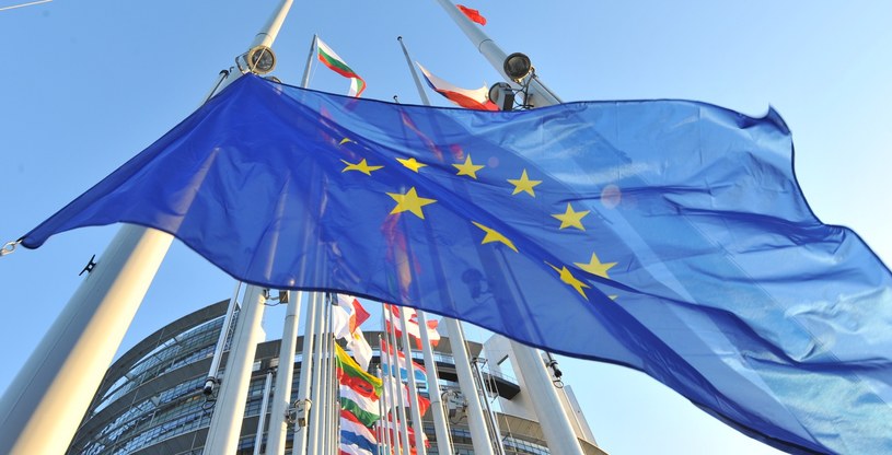 Polacy wciąż są jednym z najbardziej euroentuzjastycznych społeczeństw w UE /AFP