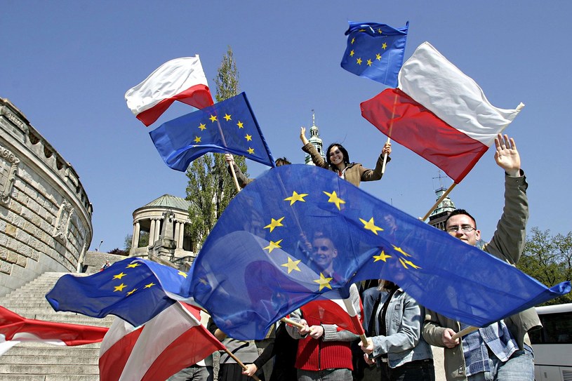 Polacy wskazali największego sojusznika w ramach UE /Robert Stachnik /Reporter