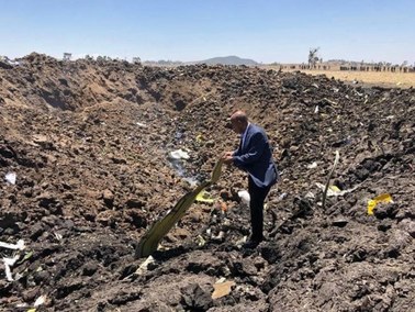 Polacy wśród 157 ofiar katastrofy boeinga w Etiopii. "Pilot zgłaszał kłopoty i chciał zawrócić"