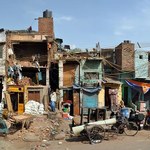 Polacy wybierają nietypowe formy turystyki m.in. do slumsów oraz opuszczonych dzielnic