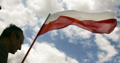 Polacy znajdują się w czołówce państw Europy Środkowej pod względem poziomu optymizmu /AFP