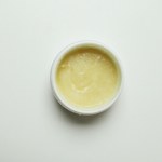 Połącz dwa nietypowe składniki i nałóż na usta. Suche skórki pożegnasz na dobre