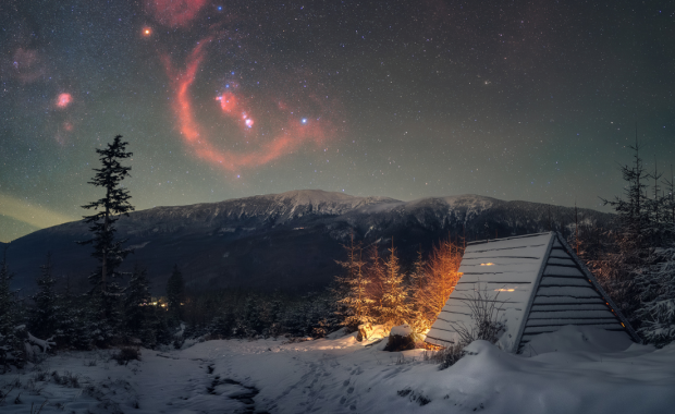 Polak autorem zdjęcia dnia NASA. Przedstawia niebo nad Babią Górą