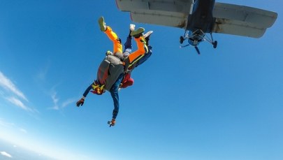 Polak i Ukrainiec wyskoczyli ze spadochronami. Zderzyli się w powietrzu