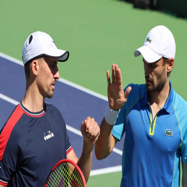 Polak Jan Zieliński i Hugo Nys z Monako podczas meczu deblowego tenisowego turnieju ATP /Marcin Cholewiński /PAP