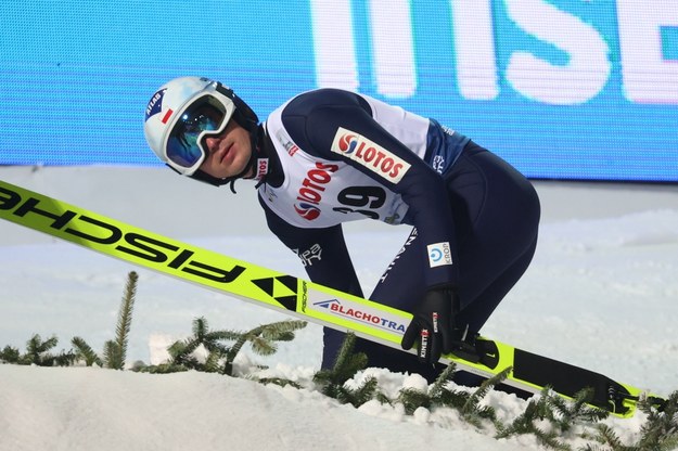 Polak Kamil Stoch podczas zawodów Pucharu Świata 2021/2022 w skokach narciarskich w Wiśle / 	Grzegorz Momot    /PAP