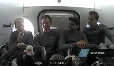 Polak nadaje prosto z kosmosu. "Reprezentuję was wszystkich"