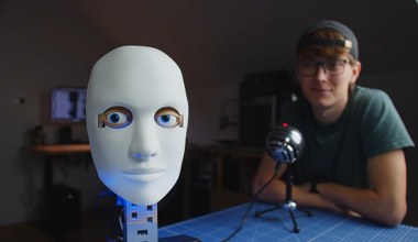 Polak stworzył własnego Arystotelesa. LLM o ludzkiej twarzy zaskakuje odpowiedziami