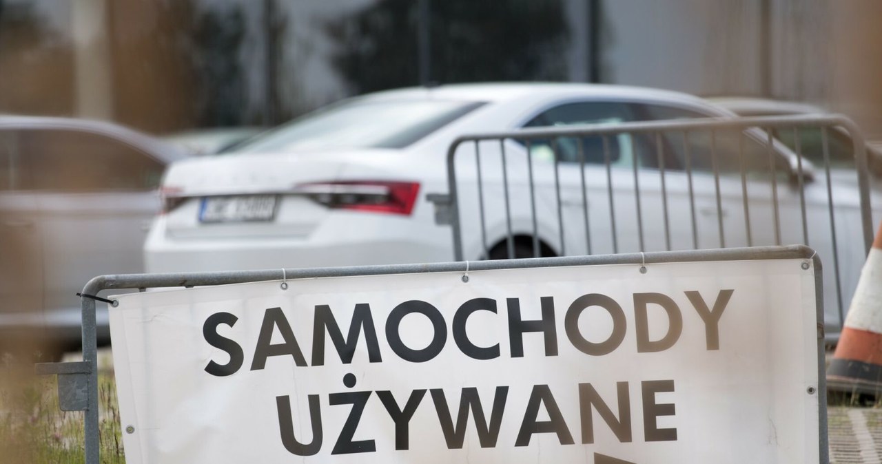 Polaków nie stać już nawet na używane auta? Import zmalał o 1/5 /Wojciech Stróżyk /Reporter   /Agencja SE/East News