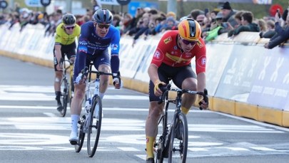 Połamane obojczyki i żebra. Koszmarna kraksa kolarzy