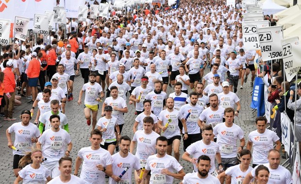 Poland Business Run wystartował w Warszawie. "Sport, zdrowie i pomaganie"
