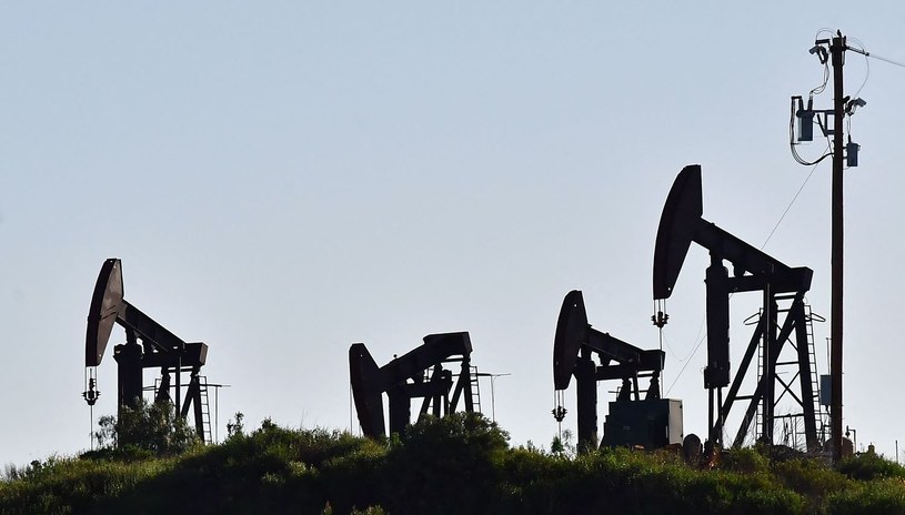 Pole wydobywcze ropy w Montebello w Kalifornii /AFP