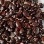 Polecany seniorom, bo dba o stawy, oczy i ciśnienie. Możesz jeść jako suszoną przekąskę lub pastę