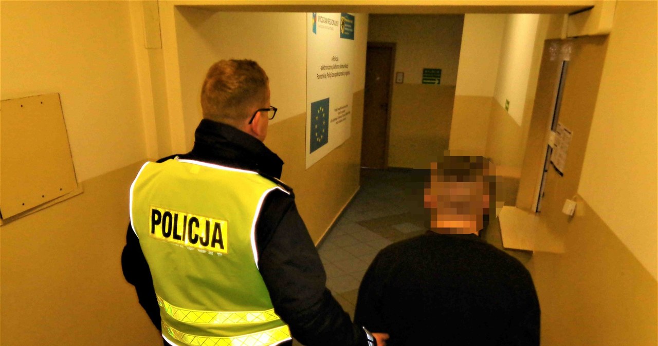 Policija zatrzymała złodziei samochodów /Policja