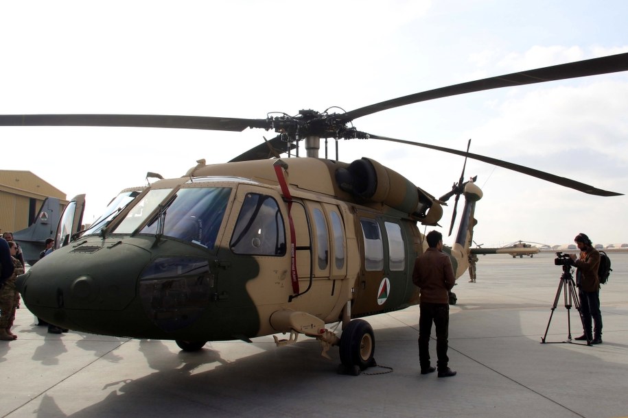 Policja będzie miała trzeci śmigłowiec Black Hawk /PAP/EPA