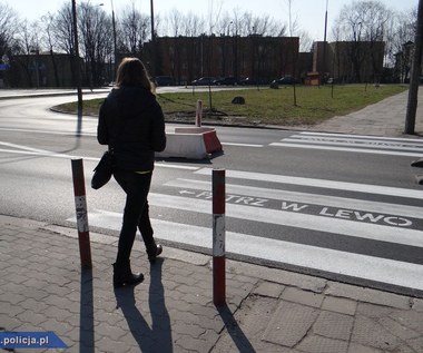 Policja do pieszych: wchodzisz na pasy, patrz w lewo!