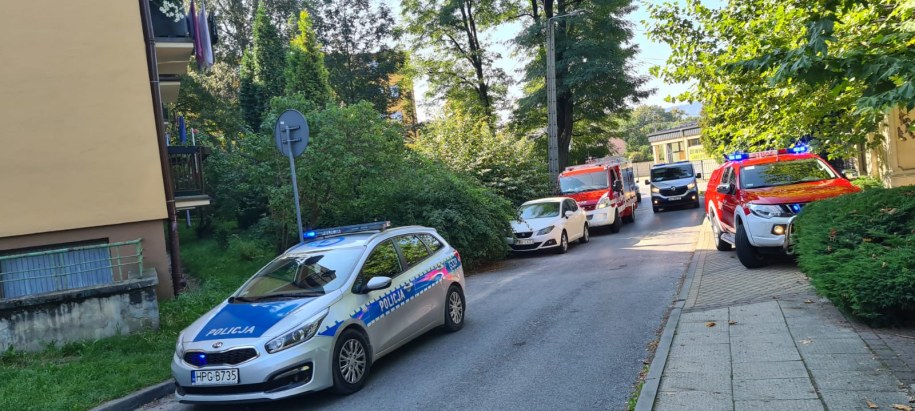 Policja i straż pożarna przyjechały na miejsce zdarzenia we wtorek ok. godz. 10 /Mamnewsa.pl /