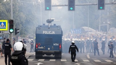 Policja identyfikuje sprawców chuligańskich zajść w Białymstoku
