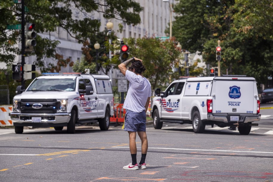 Policja Kapitolu wszczęła w czwartek śledztwo w sprawie zagrożenia bombowego w pobliżu Biblioteki Kongresu /SHAWN THEW    /PAP/EPA