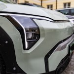 Policja ma nowe radiowozy. Są nieoznakowane, ale zdradza je jeden detal