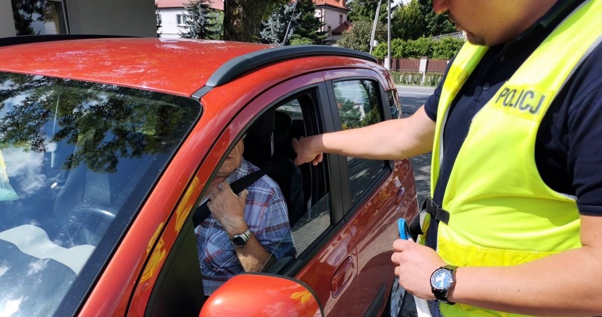 Policja ma sposób na jeżdżących bez pasów /Policja