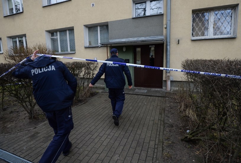 Policja na miejcu morderstwa na warszawskiej Woli /Marcin Obara /PAP