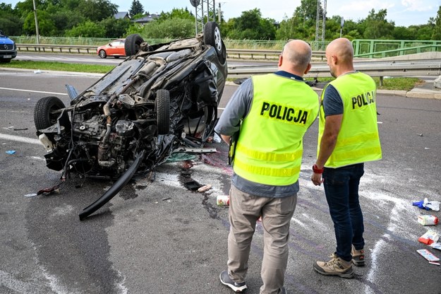 Policja na miejscu wypadku /Darek Delmanowicz /PAP