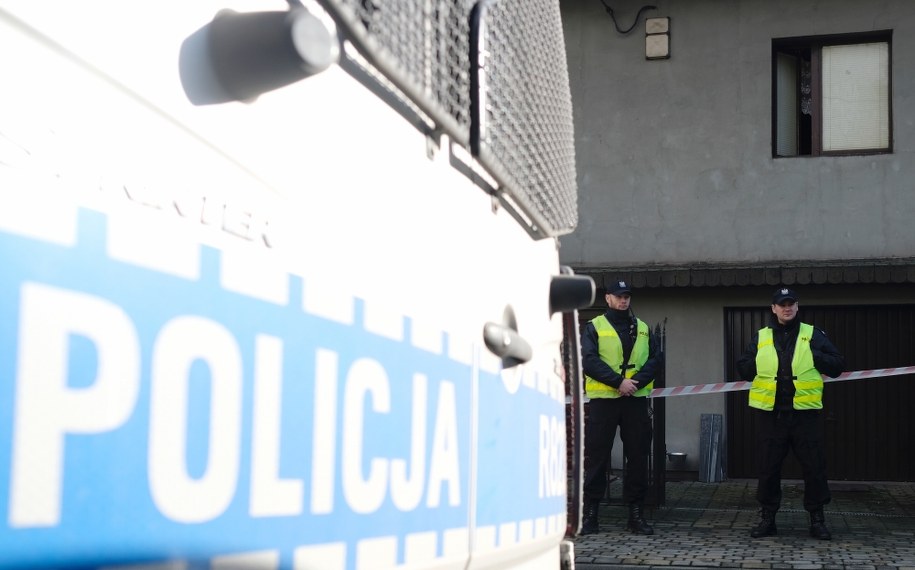 Policja na miejscu zdarzenia /Andrzej Grygiel /PAP