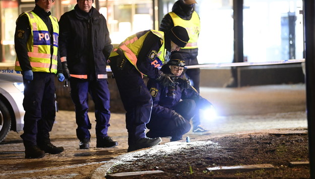 Policja na miejscu zdarzenia /Mikael Fritzon SWEDEN OUT /PAP/EPA
