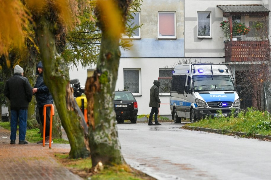 Policja na terenie miejscowości Przewodów /Wojtek Jargiło /PAP