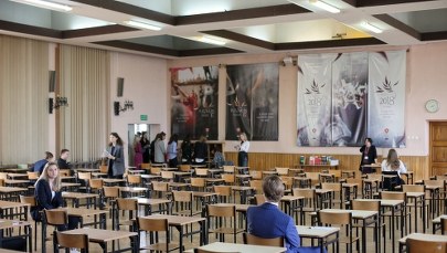 Policja o działaniach w pobliżu szkół: Z wiadomych względów nie ujawniamy, co ustaliliśmy 