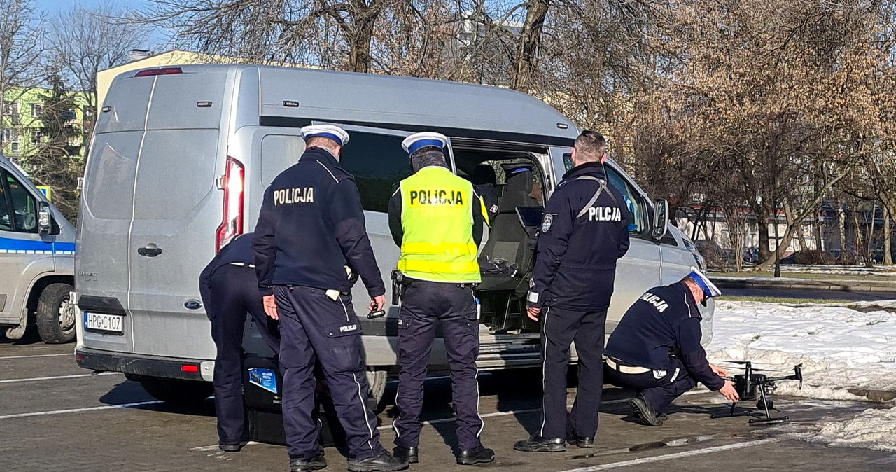 Policja patrolowała rejon przejść dla pieszych przy użyciu drona /INTERIA.PL