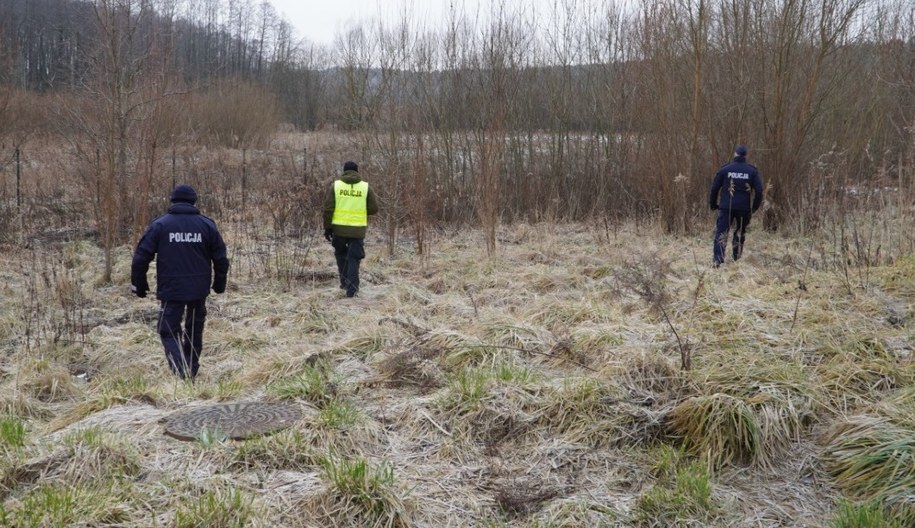 Policja podczas oględzin terenu /Policja