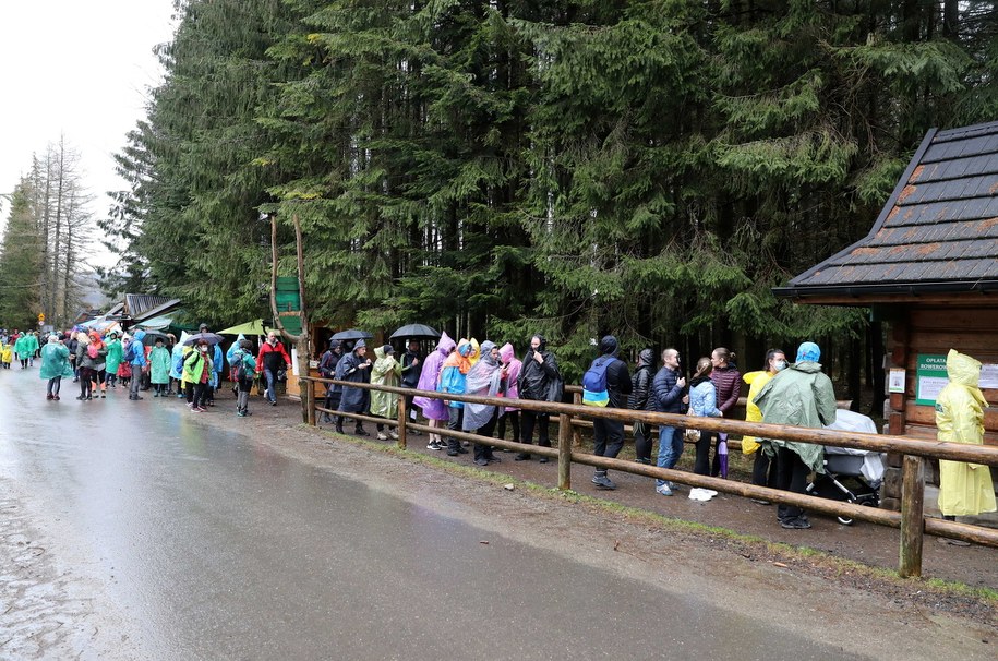 Policja poinformowała, że w Zakopanem w ciągu ostatnich dni, mimo napływu turystów, było raczej spokojnie /Grzegorz Momot /PAP