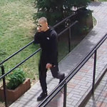 Policja poszukuje mężczyzny ze zdjęcia. Oszukał seniorkę na 100 tys. zł 