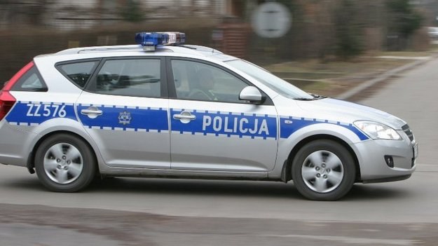 Policja poszukuje sprawcy śmiertelnego potrącenia kierowcy tira /Policja