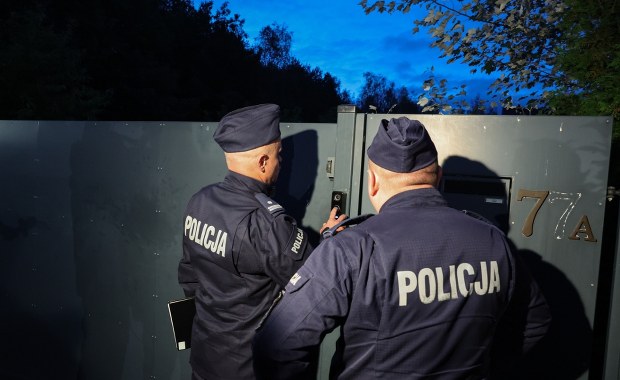 Policja przed domem Zbigniewa Ziobry. Próba doprowadzenia na komisję 