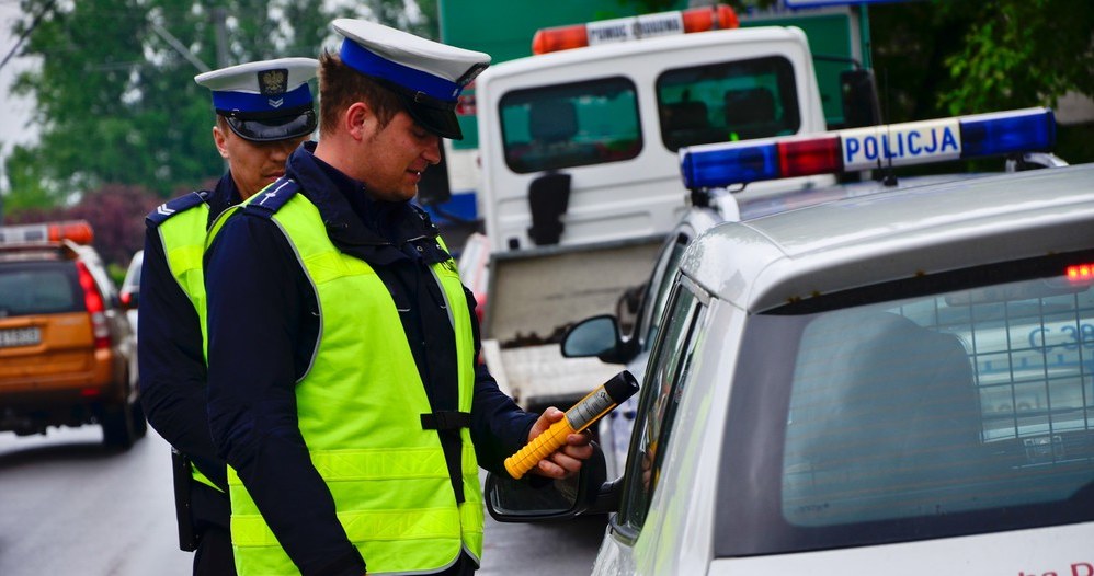 Policja przeprowadzi zmasowane kontrole trzeźwości /Łukasz Piecyk /Reporter