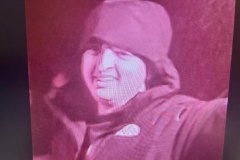 Policja publikuje zdjęcia osób, które odpalały race podczas Marszu Niepodległości