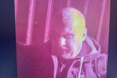 Policja publikuje zdjęcia osób, które odpalały race podczas Marszu Niepodległości