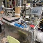 grupa przestępcza Policja rozbiła gang produkujący nielegalne sterydy. Poważne zagrożenie dla zdrowia