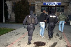 Policja rozbiła groźny gang, wpadł przywódca grupy "Twardy"