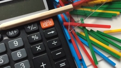 Policja sprawdza, czy uczniowie poprawiali oceny w e-dzienniku