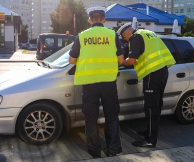 Policja sprawdza samochody i pyta o jedną rzecz. Zła odpowiedź oznacza mandat