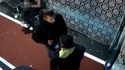 Policja szuka tych mężczyzn. Chodzi o pobicie