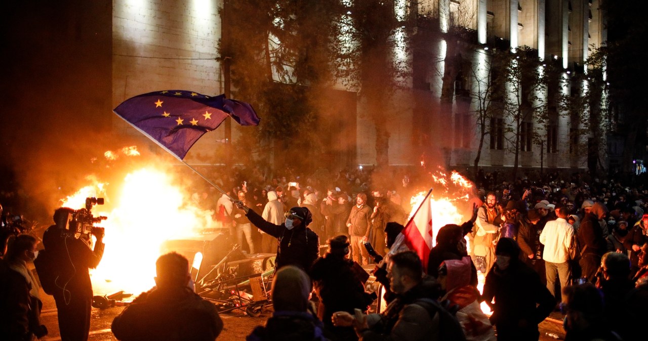 Policja użyła siły wobec protestujących w Tbilisi